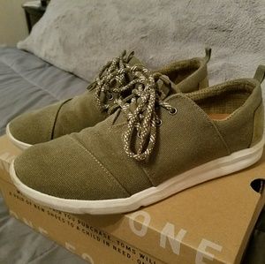 TOMS sneakers
